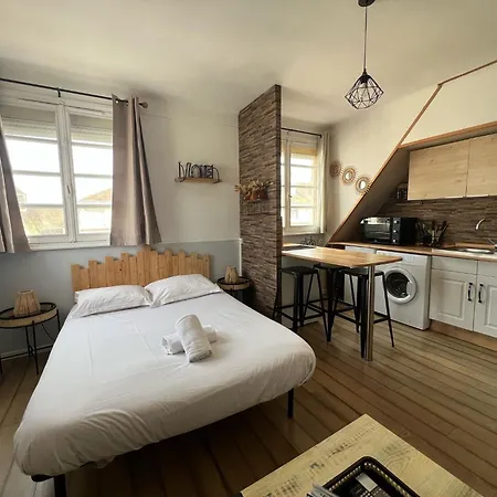 Le Marin Apartment Calais Exterior photo